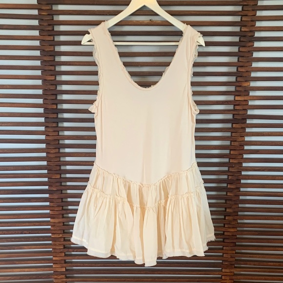 Dresses & Skirts - 🎉NEW LISTING!🎉Sleeveless Ruffle Hem Tunic Dress